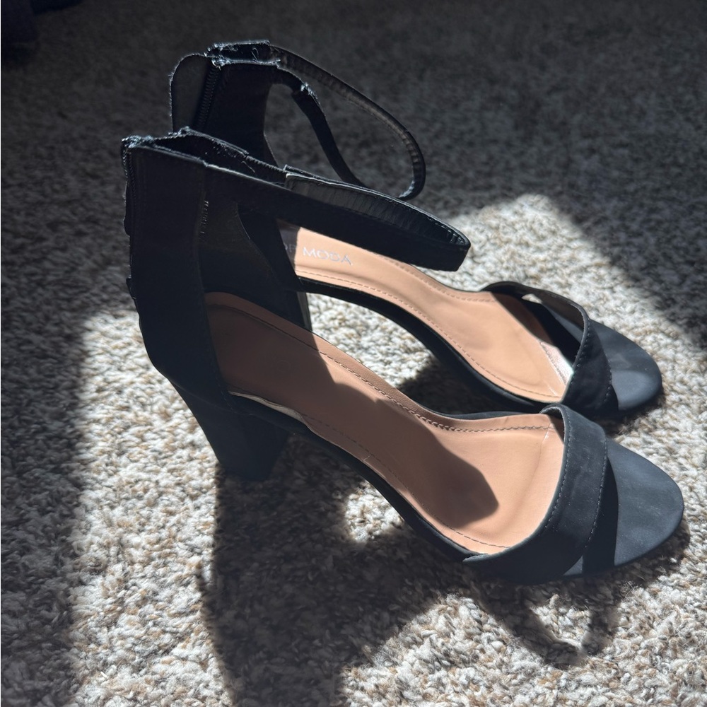 Moda Black Women's Heeled Sandals